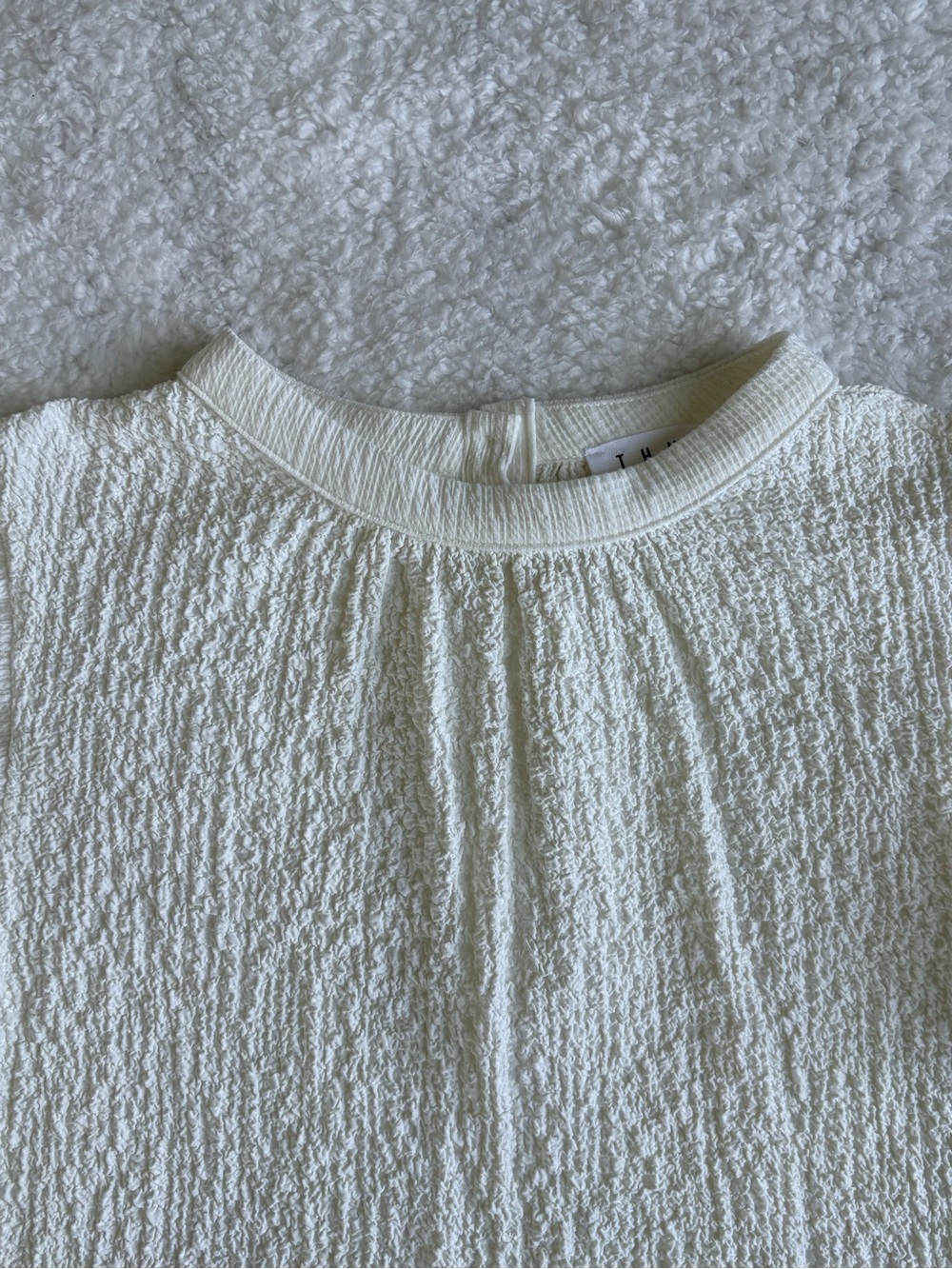 THML Gavin Textured Ruffle Sleeve Partial Button-Back Top - Size Medium - Picture 4 of 12